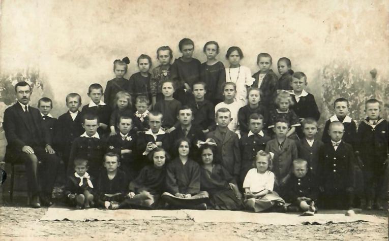 Č.P. 1&nbsp;– ZÁKLADNÍ ŠKOLA